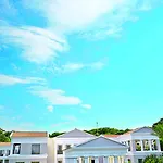 Grecotel Luxme Palms At Riviera Olympia & Aqua Park Kastro-Kyllini