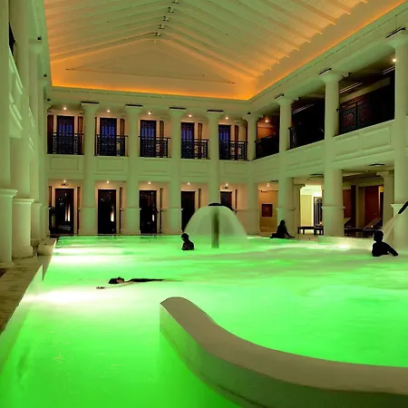 Grecotel Luxme Palms At Riviera Olympia & Aqua Park Kastro-Kyllini